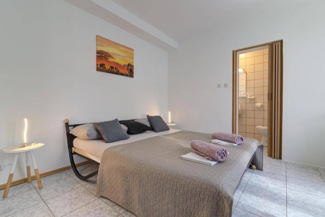 Apartments Maja I Ante Сень Экстерьер фото