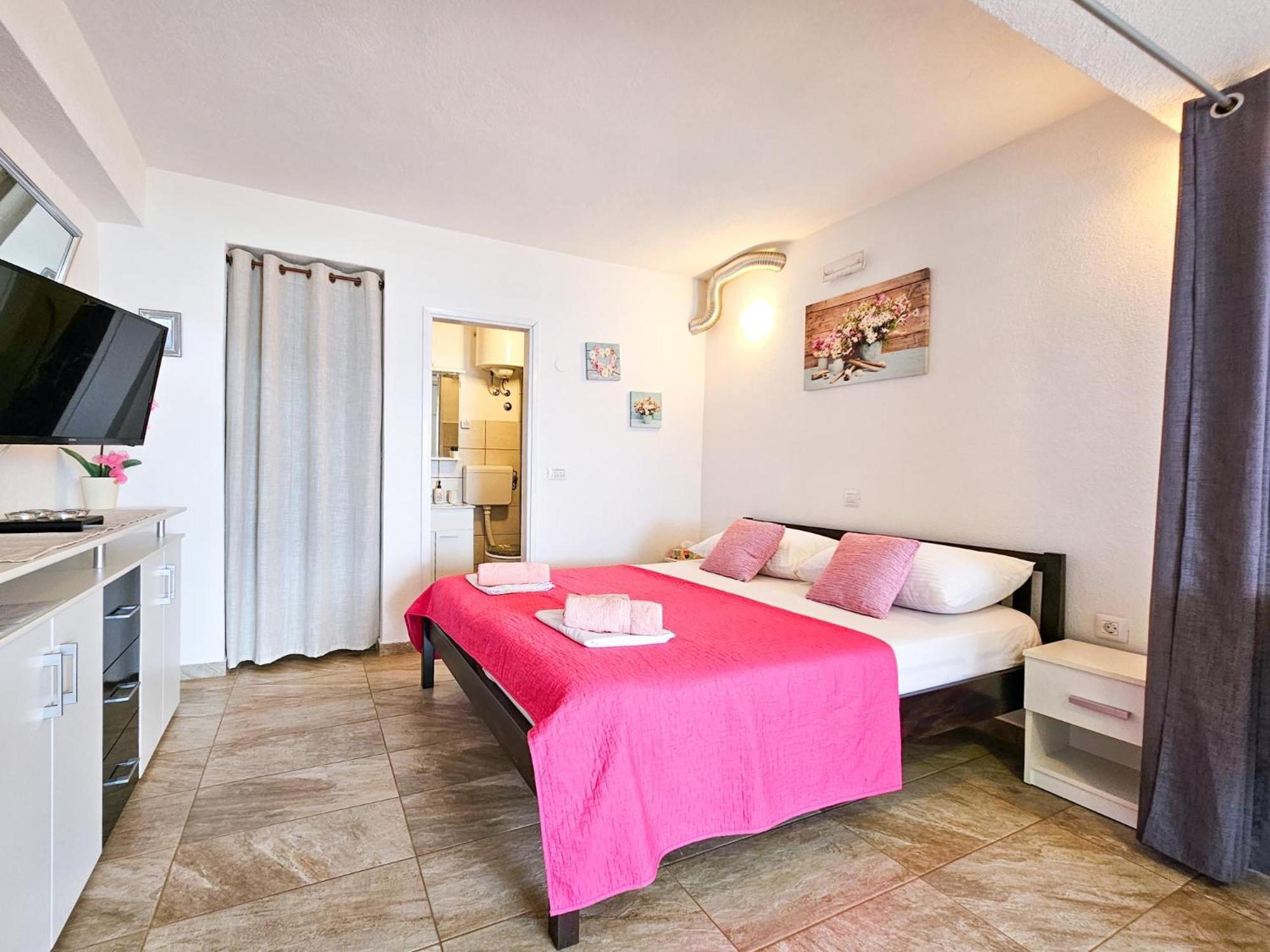 Apartments Maja I Ante Сень Экстерьер фото